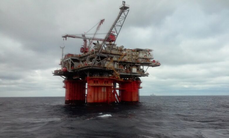 Wpływy Norwegii ze sprzedaży ropy naftowej, platforma wiertnicza