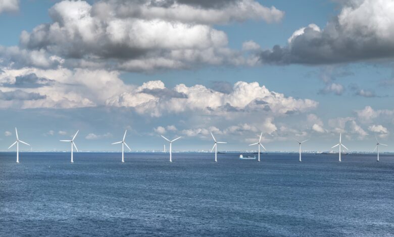 Morska energetyka wiatrowa jest marnowana z uwagi na brak magazynów, które umożliwiałyby jej przechowywanie.