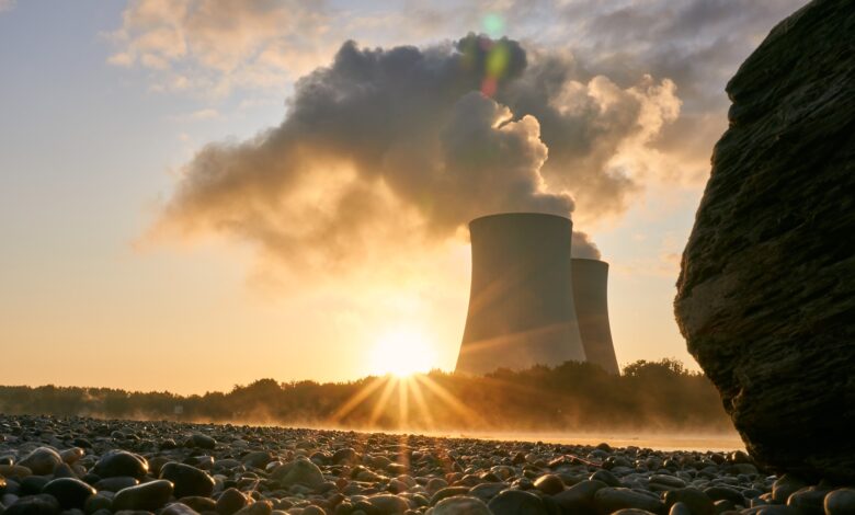 W obliczu wojny, która ma miejsce w Ukrainie, Belgia zmienia postanowienia, elektrownie jądrowe będą działały dekadę dłużej.