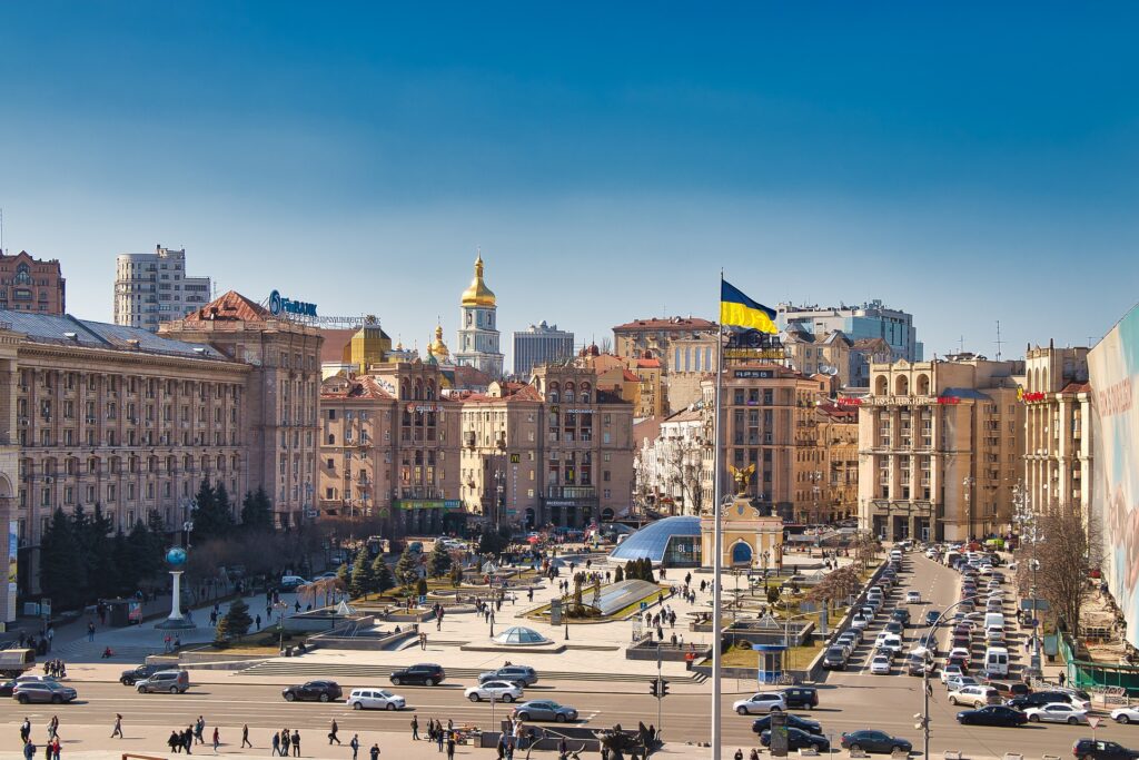 Z raportu opublikowanego przez Bank Światowy wynika, że gospodarka Ukrainy skurczy się w 2022 roku o niemal połowę.
